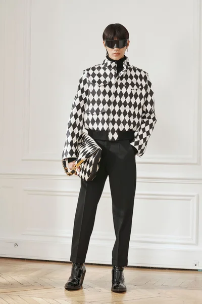 Look 8